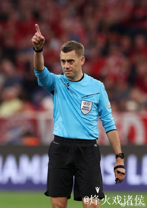 确定：法国著名裁判蒂尔潘将执法欧冠小组赛第六轮皇马对阵曼联比赛