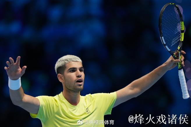 阿尔卡拉斯2-1力克弗里茨 总决赛小组赛连胜两场